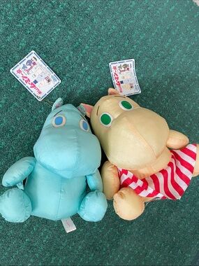 Vintage MOOMIN and MOOMIN MAMA parachute style plush SET